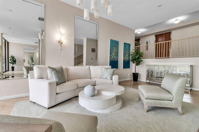 707 S GULFSTREAM AVENUE 802, Sarasota, FL 34236