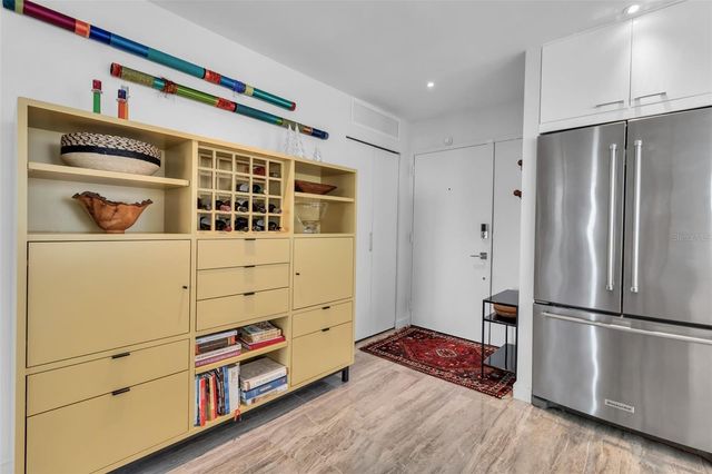 707 S GULFSTREAM AVENUE 802, Sarasota, FL 34236