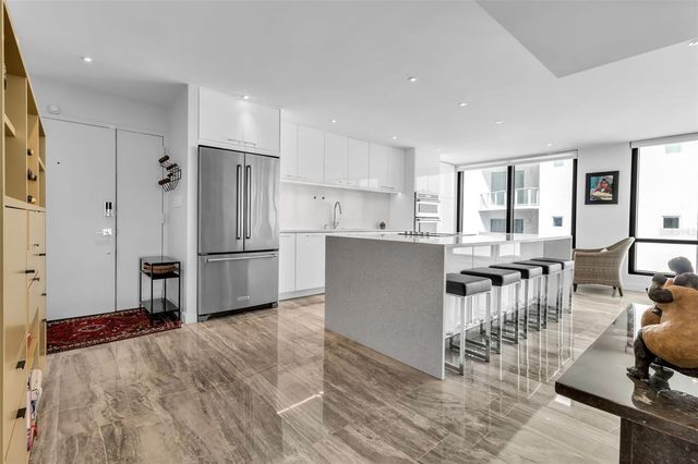 707 S GULFSTREAM AVENUE 802, Sarasota, FL 34236