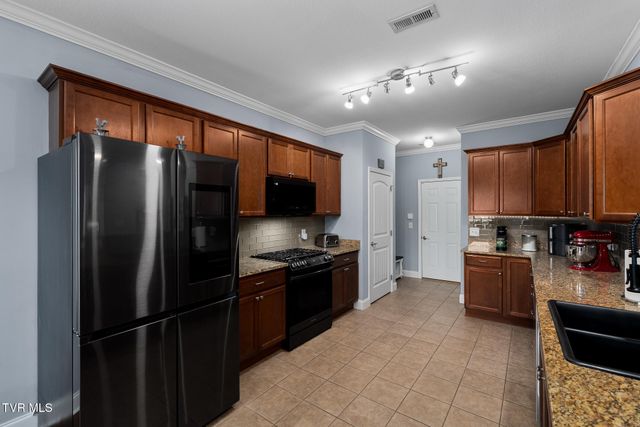 1259 Willow Springs Drive, Johnson City, TN 37604