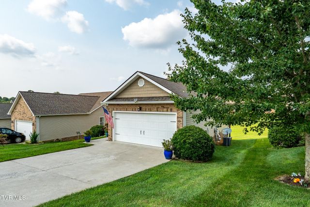 1259 Willow Springs Drive, Johnson City, TN 37604