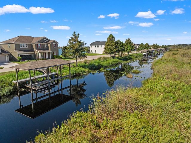 429 BLUE CYPRESS DR, Groveland, FL 34736