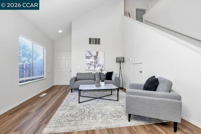 670 Rocky Creek Ter, Brentwood, CA 94513