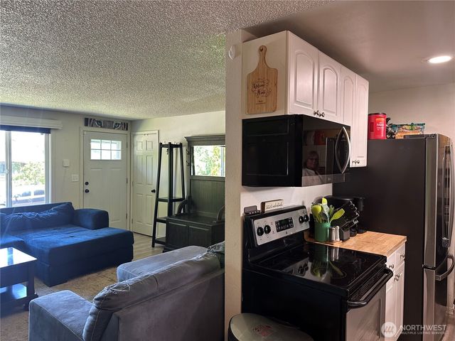 705 Grandview Avenue, Shelton, WA 98584