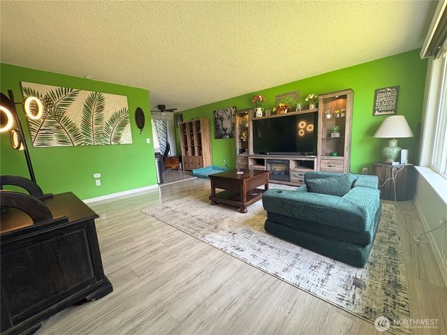 705 Grandview Avenue, Shelton, WA 98584