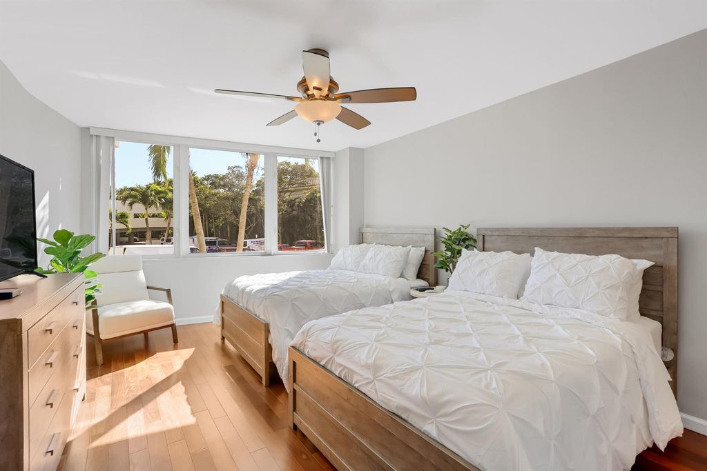 Image 13 of property listing at 3912 S Ocean Boulevard 108, Highland Beach, FL 33487