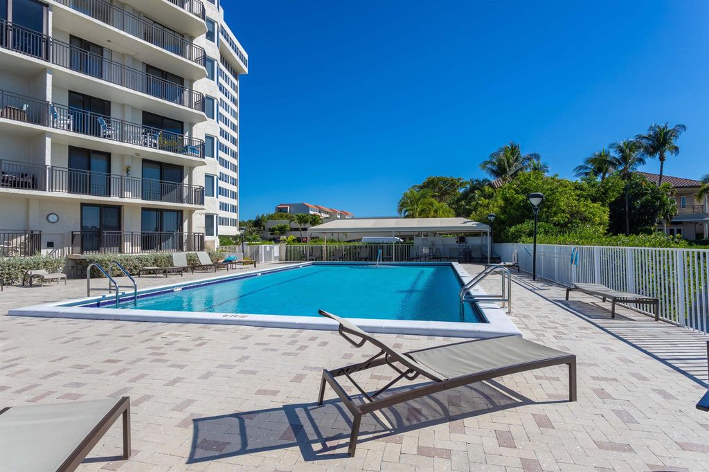 Image 16 of property listing at 3912 S Ocean Boulevard 108, Highland Beach, FL 33487