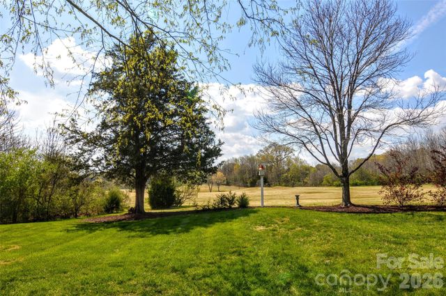 8224 Glamorgan Lane, Matthews, NC 28104