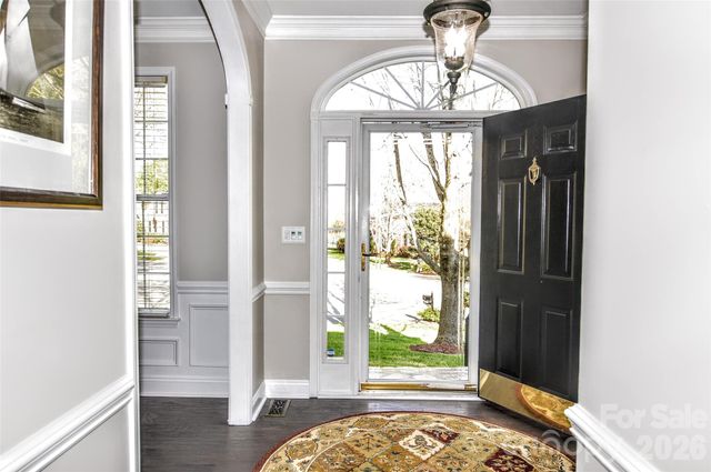 8224 Glamorgan Lane, Matthews, NC 28104