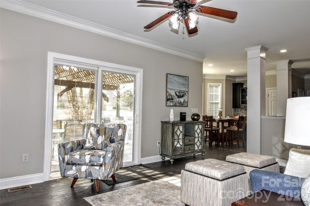 8224 Glamorgan Lane, Matthews, NC 28104