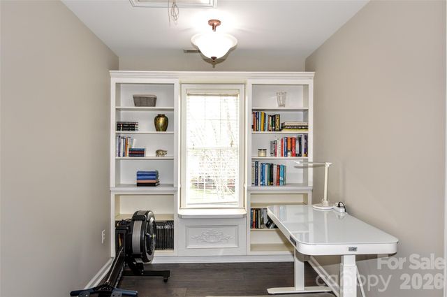 8224 Glamorgan Lane, Matthews, NC 28104