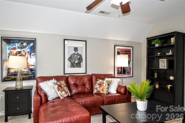 8224 Glamorgan Lane, Matthews, NC 28104