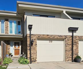 39 Sorrento Drive, Palos Heights, IL 60463