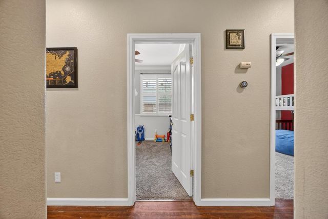 8328 Cantwell Dr, Elk Grove, CA 95624