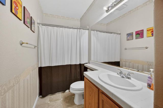 8328 Cantwell Dr, Elk Grove, CA 95624