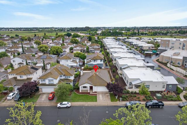 8328 Cantwell Dr, Elk Grove, CA 95624