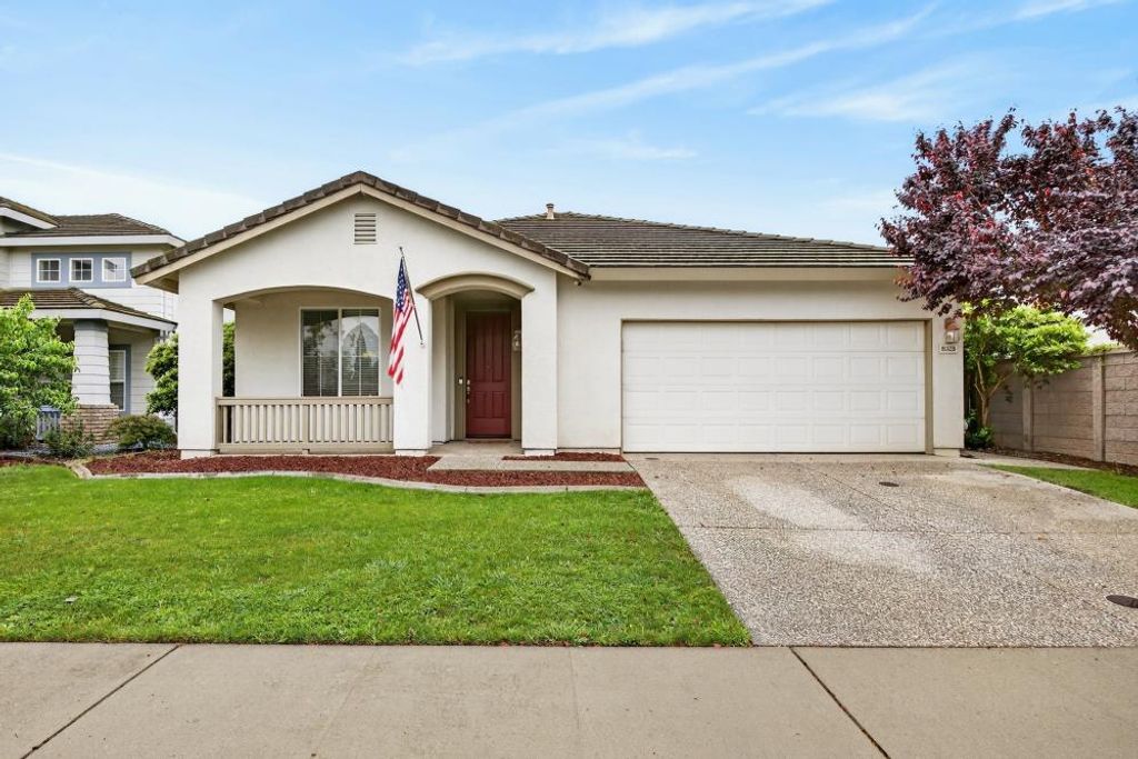 8328 Cantwell Dr, Elk Grove, CA 95624