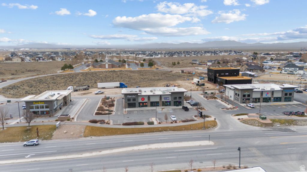 Image 43 of property listing at 1258 E BELL BUOY WAY, Eagle Mountain, UT 84005