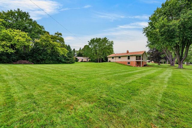 8153 W Holly ROAD, Mequon, WI 53097