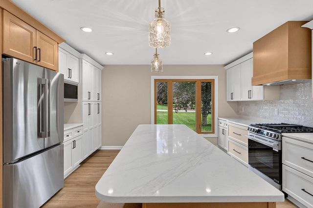 8153 W Holly ROAD, Mequon, WI 53097