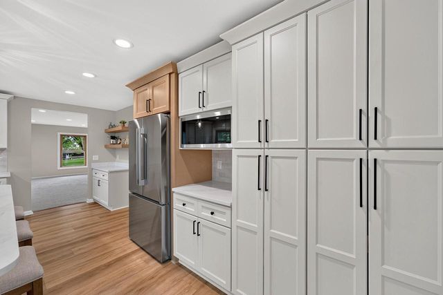 8153 W Holly ROAD, Mequon, WI 53097