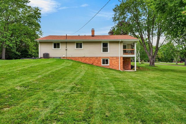8153 W Holly ROAD, Mequon, WI 53097