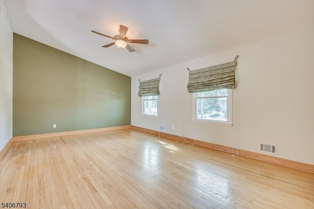 16 Peake Rd, Edison Twp., NJ 08837