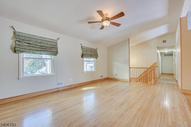 16 Peake Rd, Edison Twp., NJ 08837