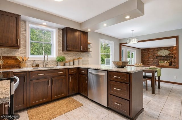 37472 Hunters Ridge Road, Solon, OH 44139