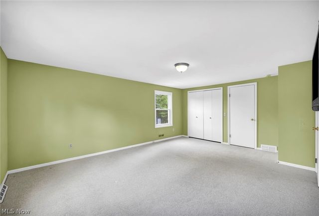 37472 Hunters Ridge Road, Solon, OH 44139