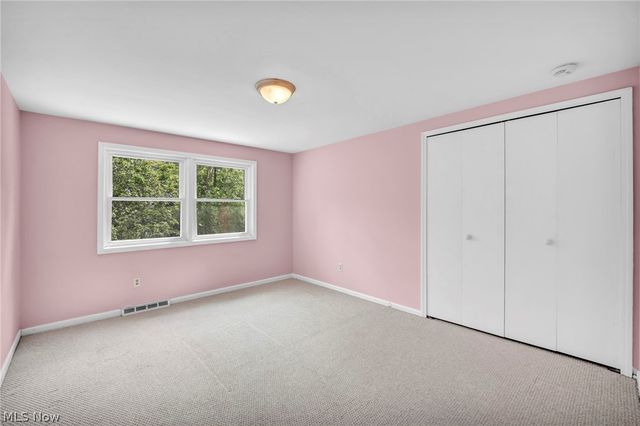 37472 Hunters Ridge Road, Solon, OH 44139