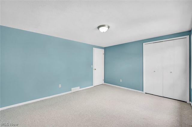 37472 Hunters Ridge Road, Solon, OH 44139