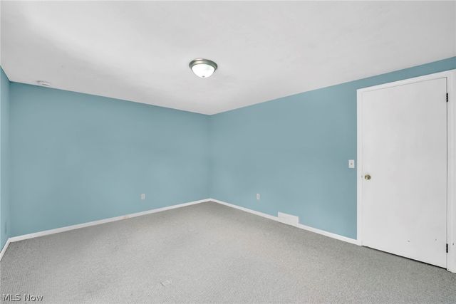 37472 Hunters Ridge Road, Solon, OH 44139