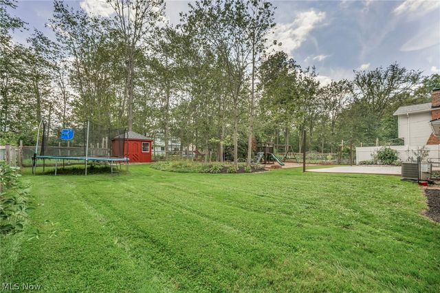 37472 Hunters Ridge Road, Solon, OH 44139