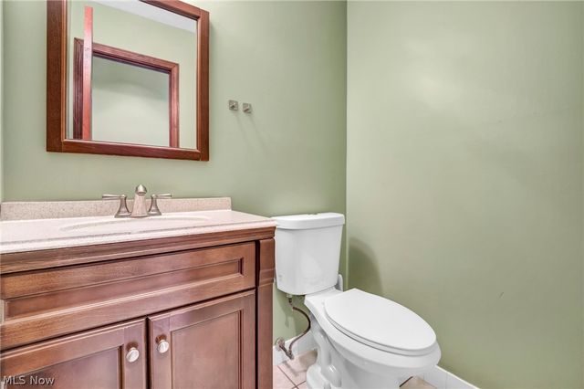 37472 Hunters Ridge Road, Solon, OH 44139