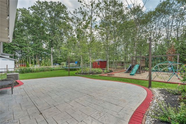 37472 Hunters Ridge Road, Solon, OH 44139