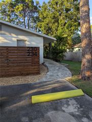 230 48TH AVENUE N, St Petersburg, FL 33703