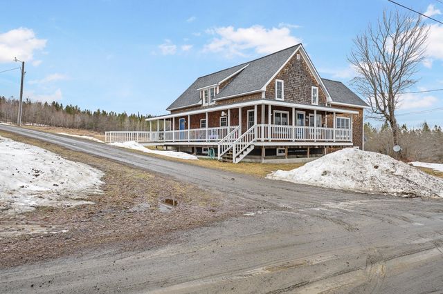 3022 Canaan Hill Road, Canaan, VT 05903