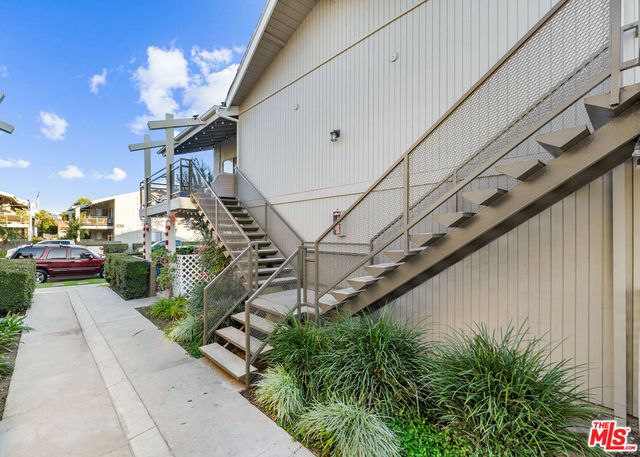 221 S Valencia Street, La Habra, CA 90631