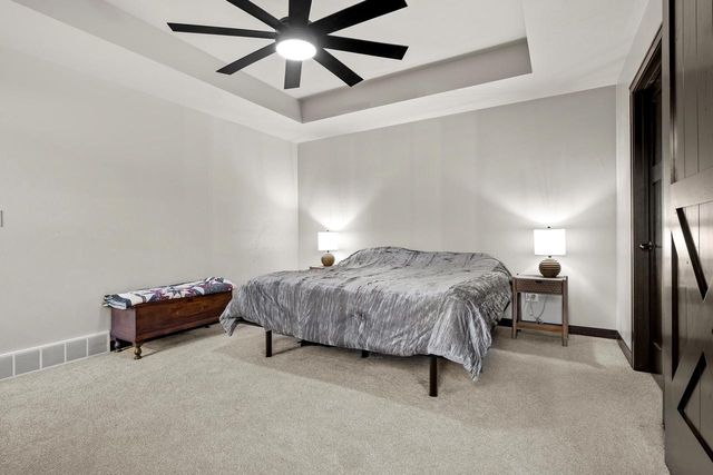 1429 Harbor Lights ROAD, Suamico, WI 54173