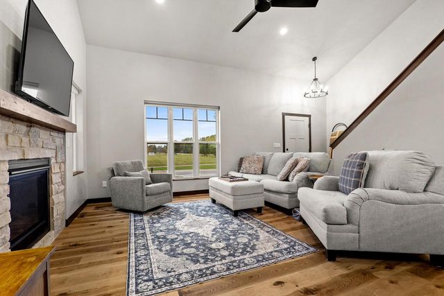 1429 Harbor Lights ROAD, Suamico, WI 54173