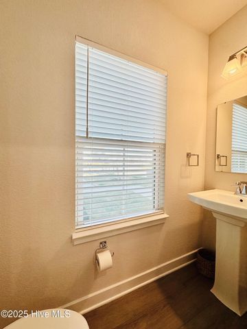 100 Spinnaker Street A, Elizabeth City, NC 27909