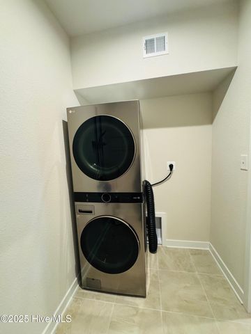 100 Spinnaker Street A, Elizabeth City, NC 27909