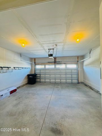 100 Spinnaker Street A, Elizabeth City, NC 27909