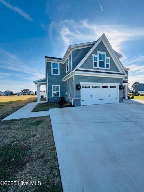 100 Spinnaker Street A, Elizabeth City, NC 27909