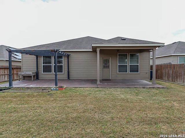 7535 DERBY VIS, Selma, TX 78154