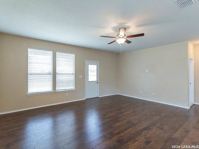 7535 DERBY VIS, Selma, TX 78154