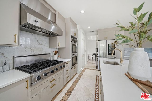 12626 Promontory Road, Los Angeles, CA 90049