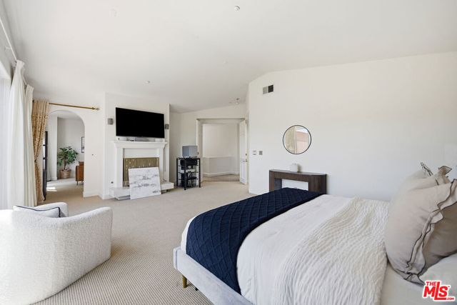 12626 Promontory Road, Los Angeles, CA 90049