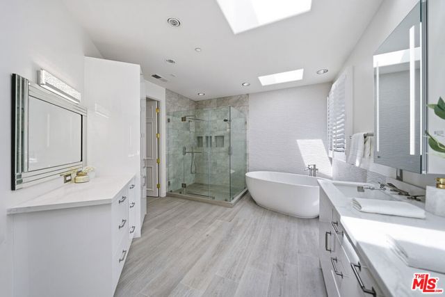 12626 Promontory Road, Los Angeles, CA 90049